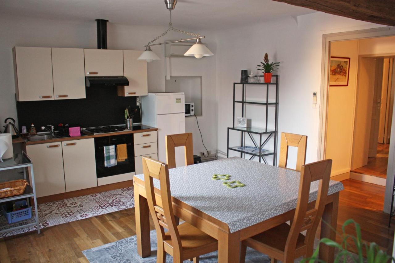 Bel Appartement Independant Centre De Magny-Cours Avec Parking Екстериор снимка